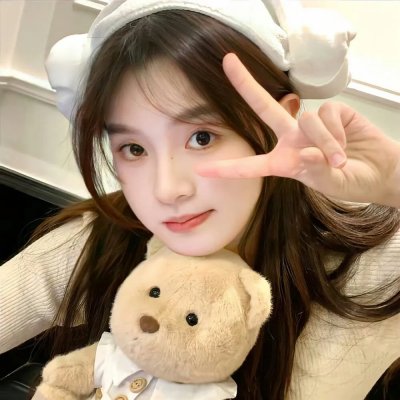 虽然是公会的前台小姐，因为讨厌加班，所以打算自己讨伐boss